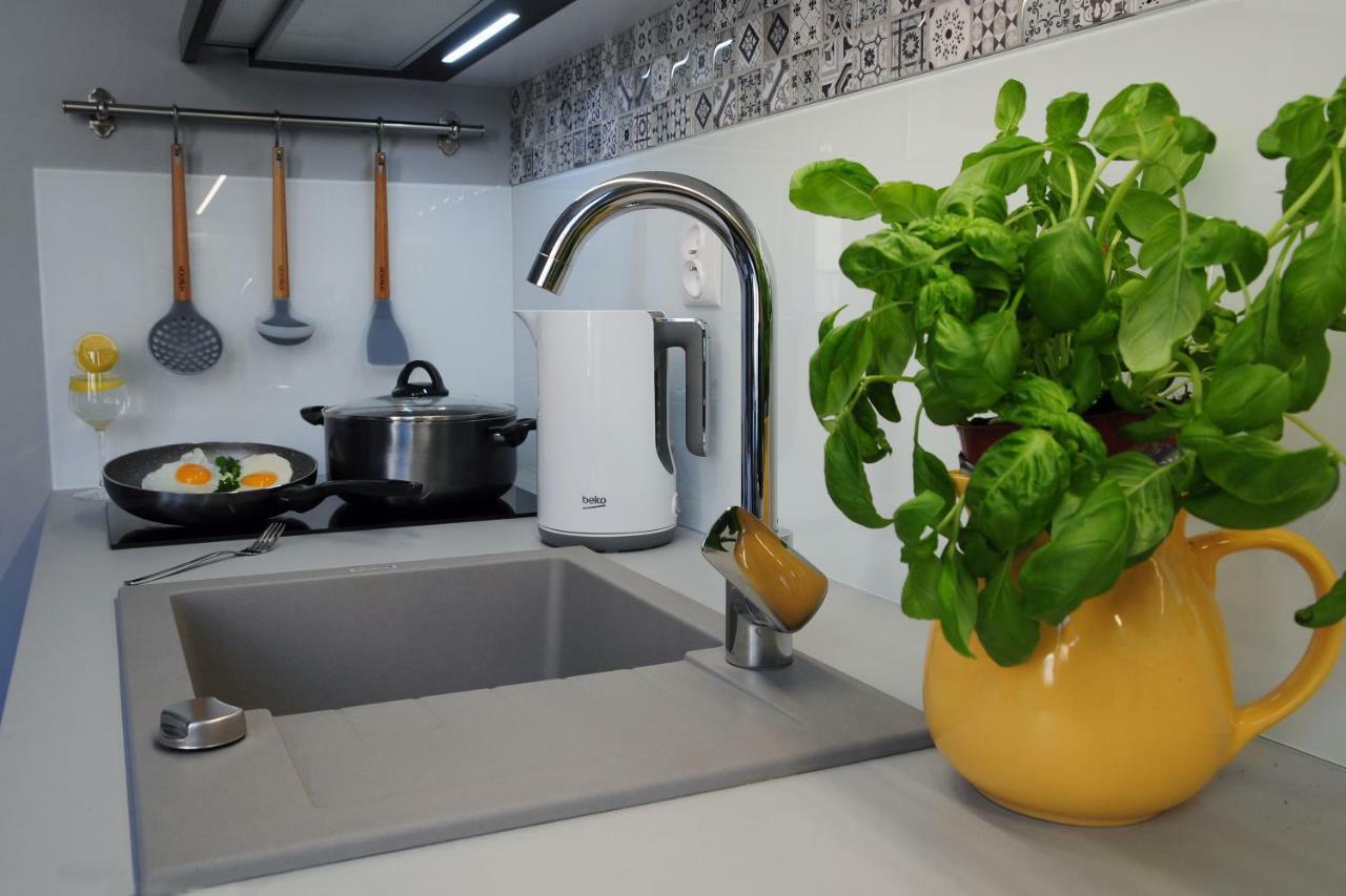 Blue Grey Atelier Apartment โซพอต ภายนอก รูปภาพ